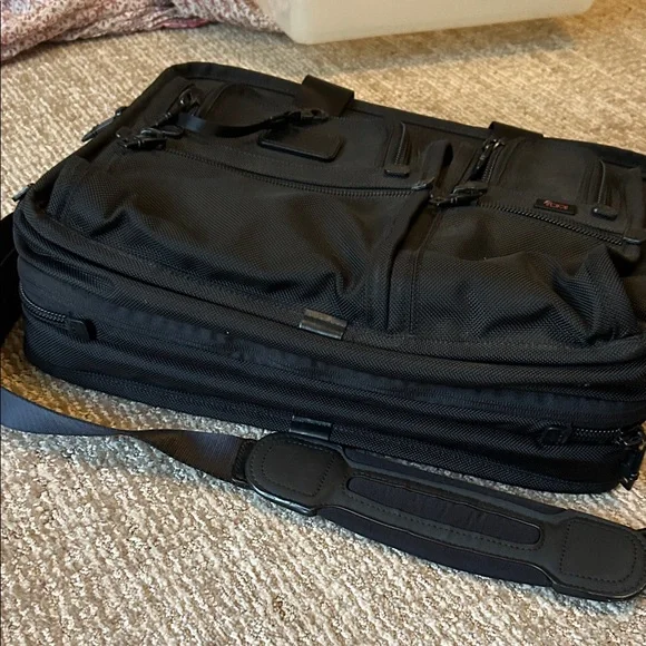 TUMI Alpha briefcase - Picture 5 of 16